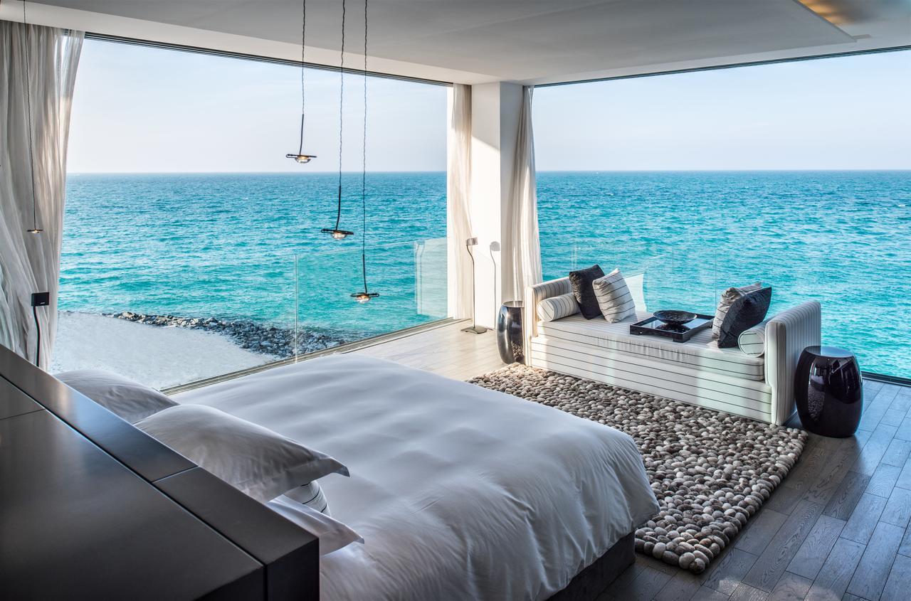 Nurai Island, Saadiyat Hotel Abu Dhabi Cameră foto The bedroom of a private villa at the resort